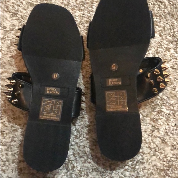 Sandals - Picture 2 of 2